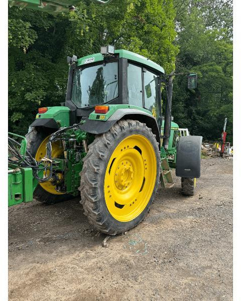 JOHN DEERE 6910 - Farm tractor: picture 2 JOHN DEERE 6910 - Farm tractor: picture 2