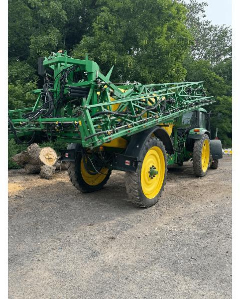 JOHN DEERE 840 - Trailed sprayer: picture 2 JOHN DEERE 840 - Trailed sprayer: picture 2