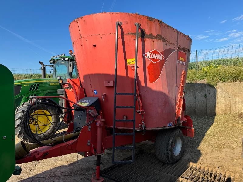 KUHN 1070 - Forage mixer wagon: picture 3 KUHN 1070 - Forage mixer wagon: picture 3