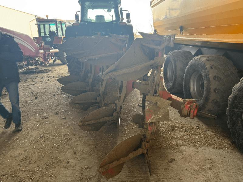 KUHN MULTIMASTER 122 - Plough: picture 3 KUHN MULTIMASTER 122 - Plough: picture 3