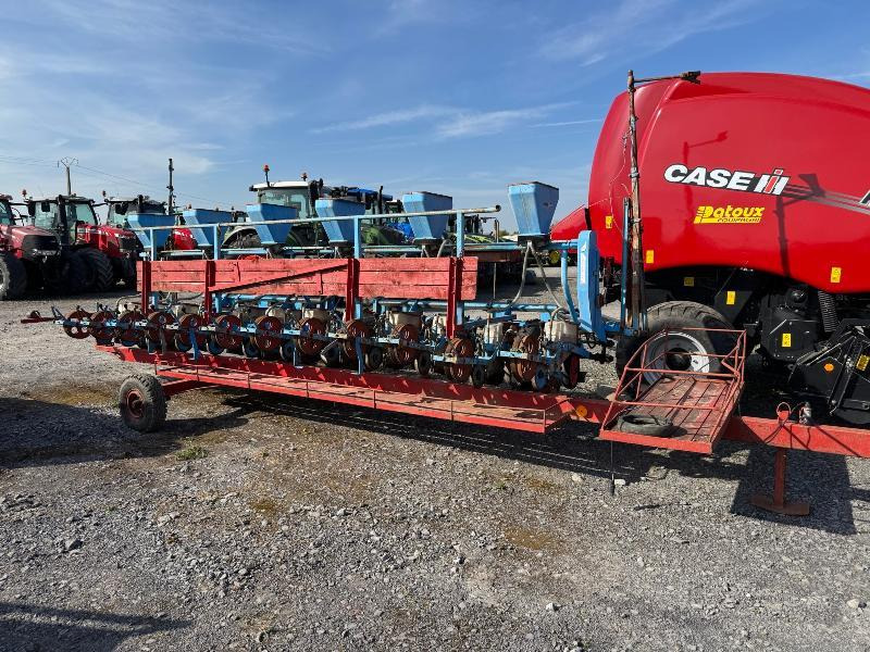 MONOSEM BR 12R - Precision seeder: picture 3 MONOSEM BR 12R - Precision seeder: picture 3