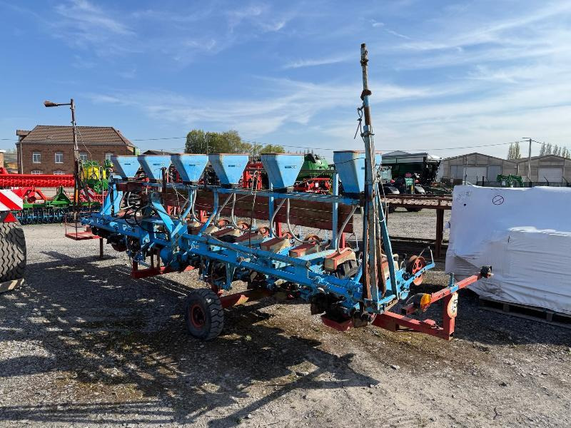 MONOSEM BR 12R - Precision seeder: picture 1 MONOSEM BR 12R - Precision seeder: picture 1