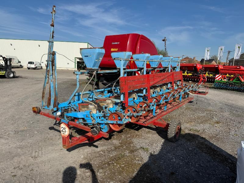 MONOSEM BR 12R - Precision seeder: picture 2 MONOSEM BR 12R - Precision seeder: picture 2