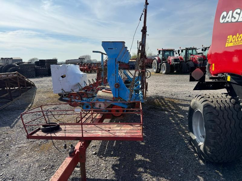 MONOSEM BR 12R - Precision seeder: picture 5 MONOSEM BR 12R - Precision seeder: picture 5