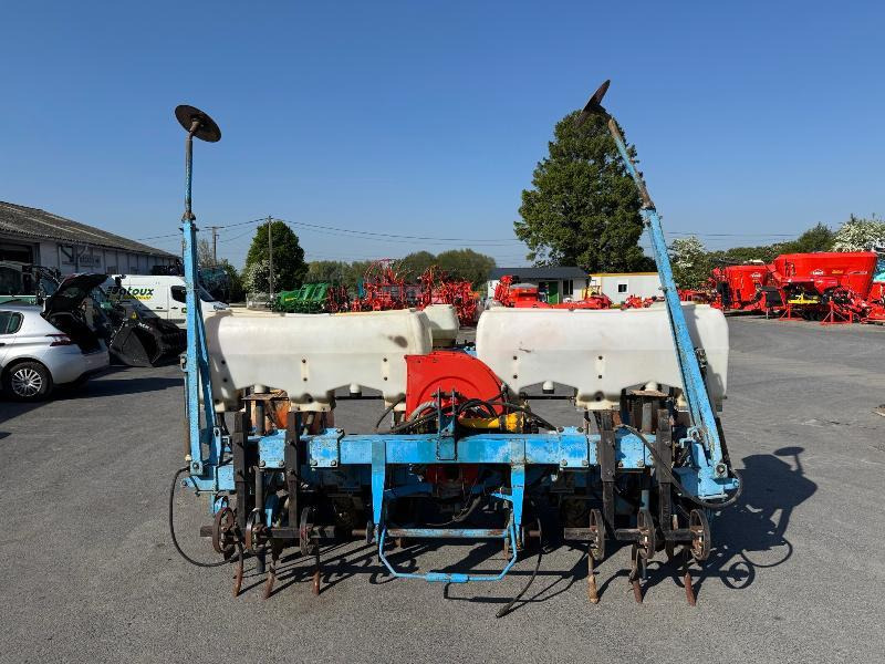 MONOSEM NG 6R - Precision seeder: picture 2 MONOSEM NG 6R - Precision seeder: picture 2