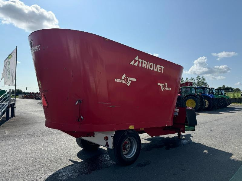 TRIOLET 2-2000 - Forage mixer wagon: picture 3 TRIOLET 2-2000 - Forage mixer wagon: picture 3