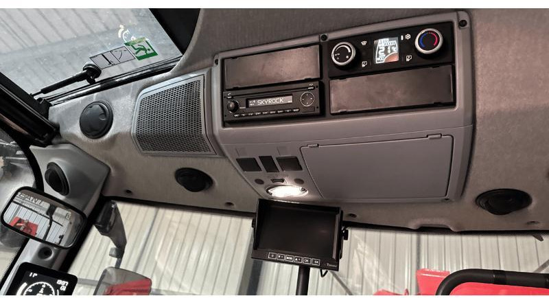 VALTRA T175 - Farm tractor: picture 5 VALTRA T175 - Farm tractor: picture 5