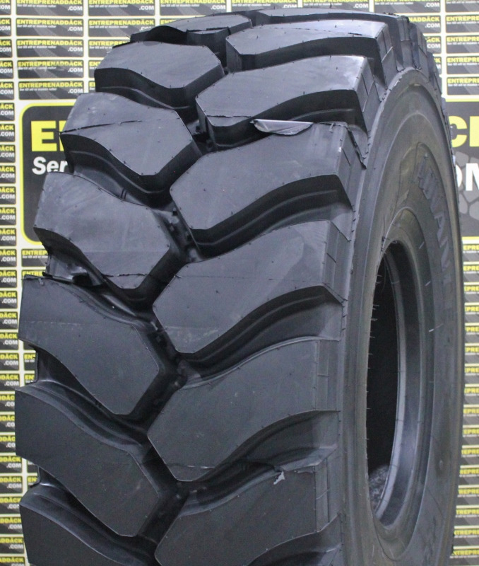 Advance GLR08 ** L5 23,5R25 for loaders in tough conditions - Wheel and tire package for Wheel loader: picture 1 Advance GLR08 ** L5 23,5R25 for loaders in tough conditions - Wheel and tire package for Wheel loader: picture 1