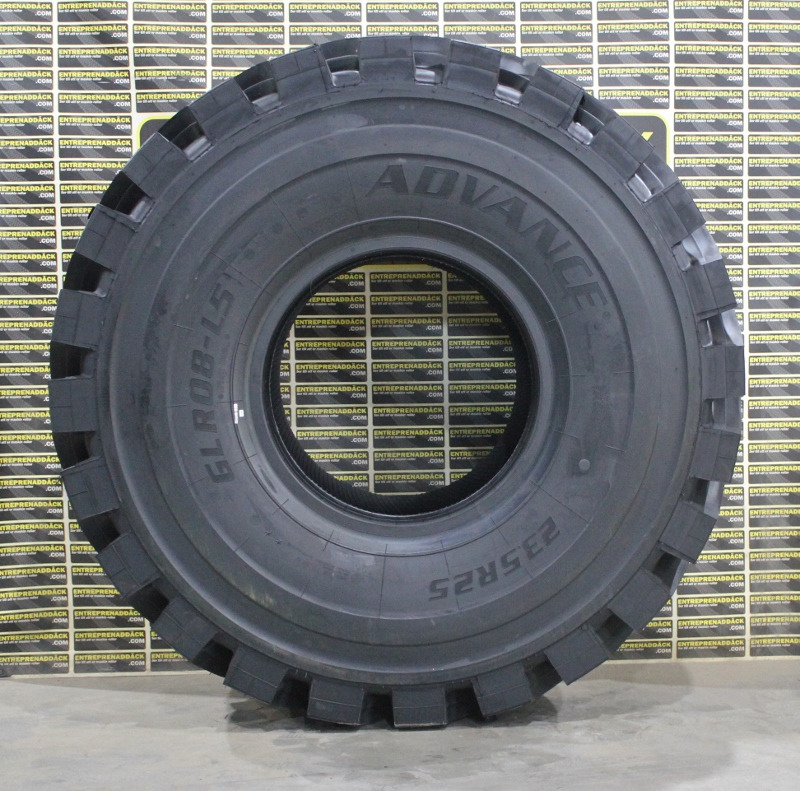 Advance GLR08 ** L5 23,5R25 for loaders in tough conditions - Wheel and tire package for Wheel loader: picture 4 Advance GLR08 ** L5 23,5R25 for loaders in tough conditions - Wheel and tire package for Wheel loader: picture 4