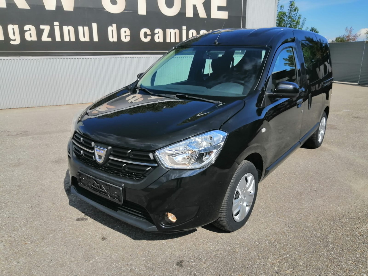 DACIA Dokker 1,6 sCE Comfort Benzina/GPL, TOP !!! - Crew cab van: picture 1 DACIA Dokker 1,6 sCE Comfort Benzina/GPL, TOP !!! - Crew cab van: picture 1