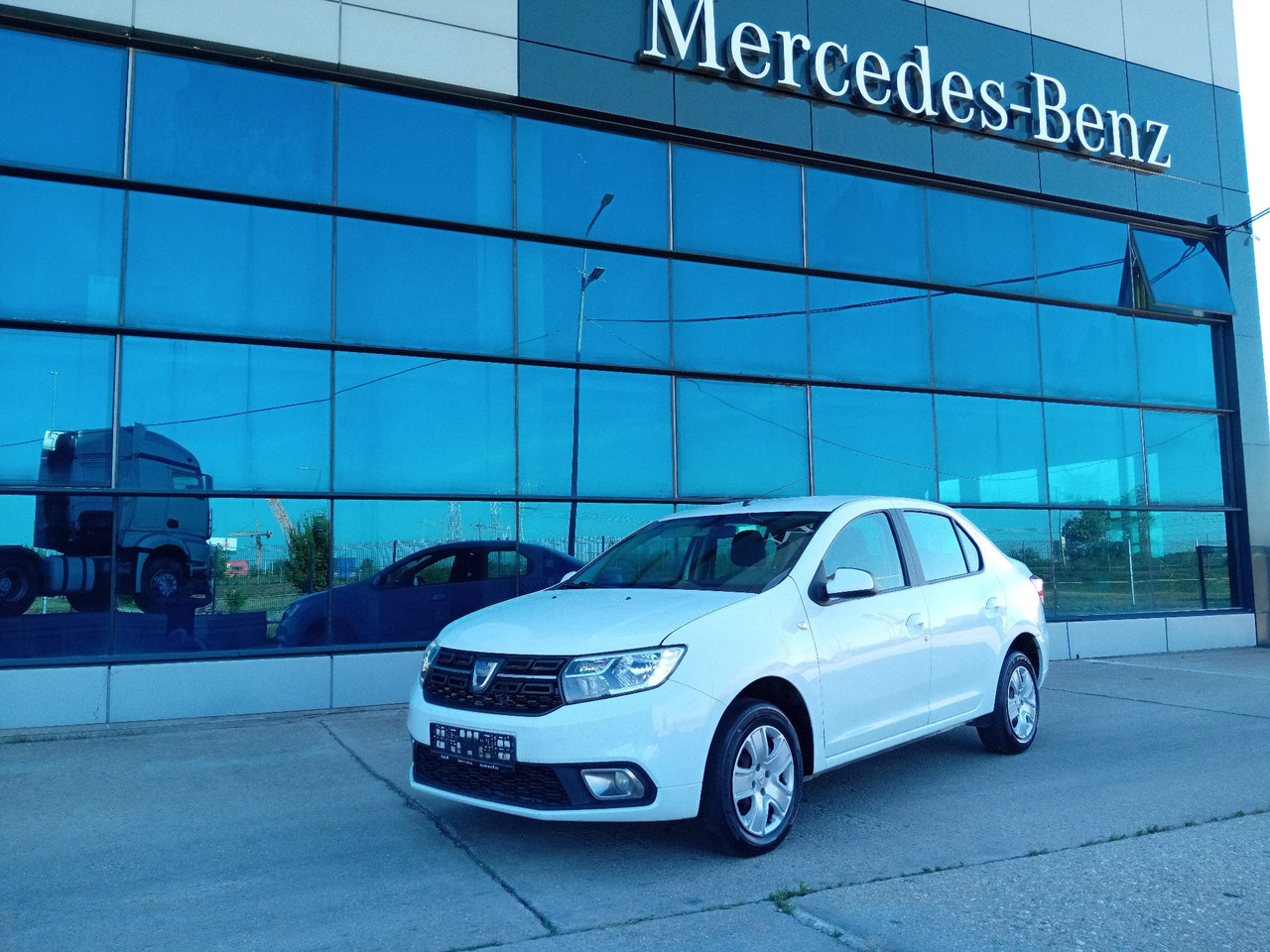 Dacia Logan 1.5 dCi, TOP ! - Saloon car: picture 1 Dacia Logan 1.5 dCi, TOP ! - Saloon car: picture 1