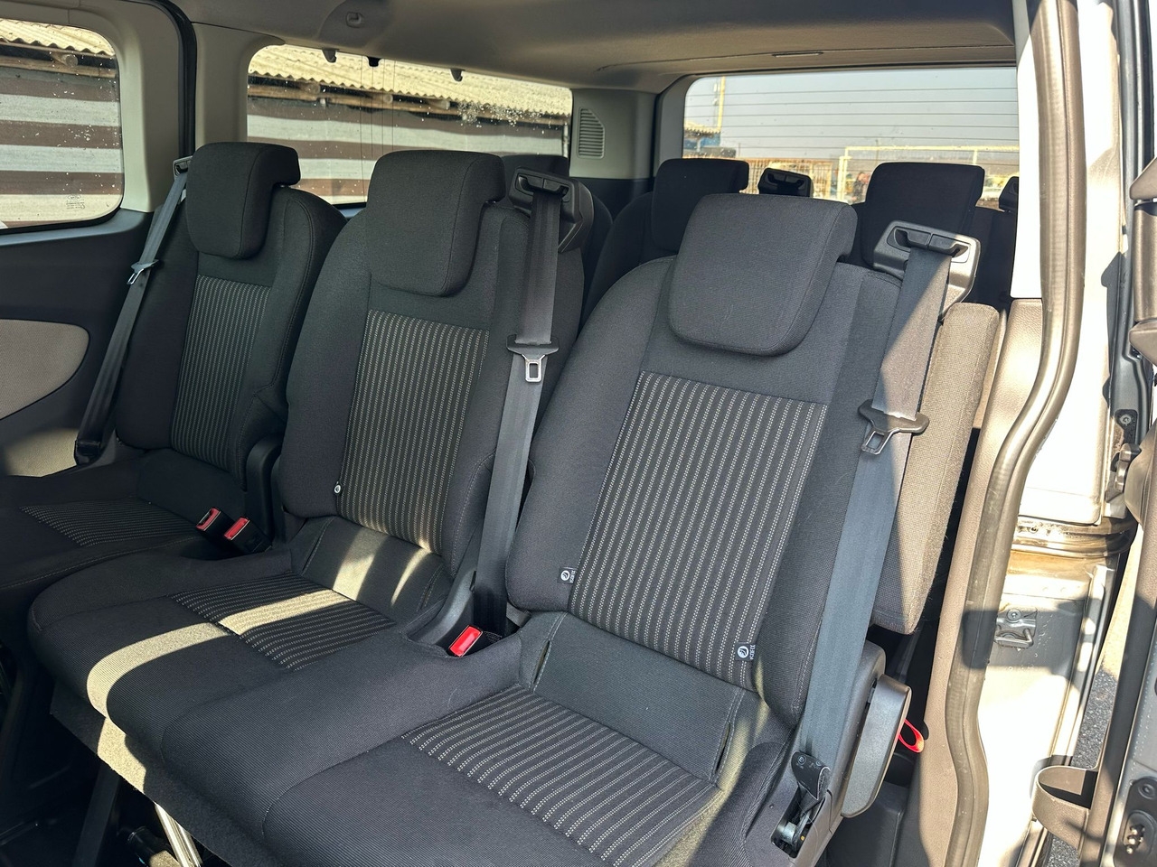 FORD TRANSIT CUSTOMS - People carrier: picture 5 FORD TRANSIT CUSTOMS - People carrier: picture 5