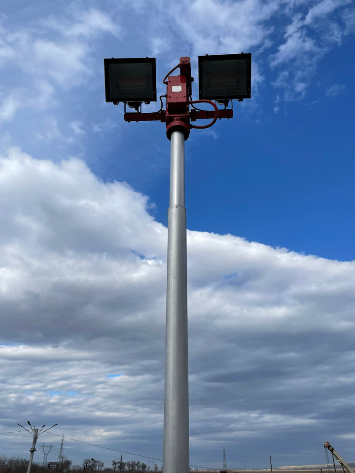 KRONENBURG K45 FIRE TRUCK - Fire engine: picture 4 KRONENBURG K45 FIRE TRUCK - Fire engine: picture 4