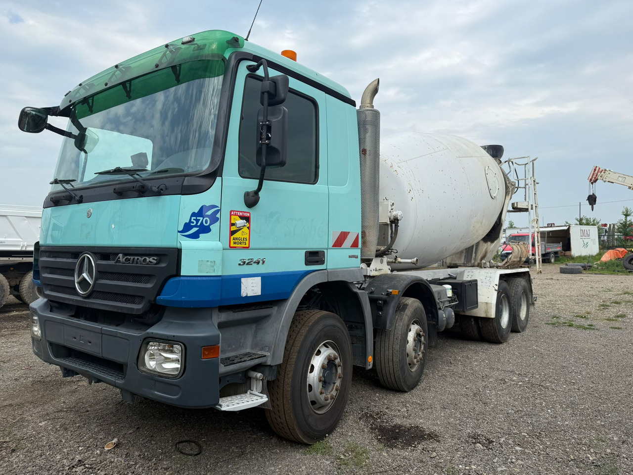 MERCEDES BENZ 3241 CONCRETE MIXER - Concrete mixer truck: picture 2 MERCEDES BENZ 3241 CONCRETE MIXER - Concrete mixer truck: picture 2