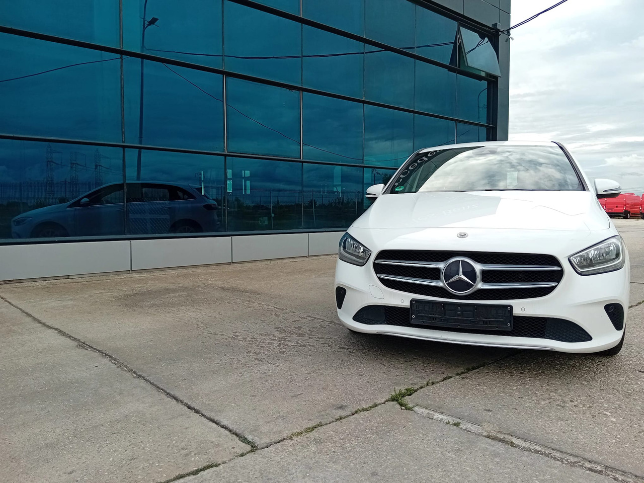 Mercedes-Benz B 180d, TOP !!! - Saloon car: picture 3 Mercedes-Benz B 180d, TOP !!! - Saloon car: picture 3