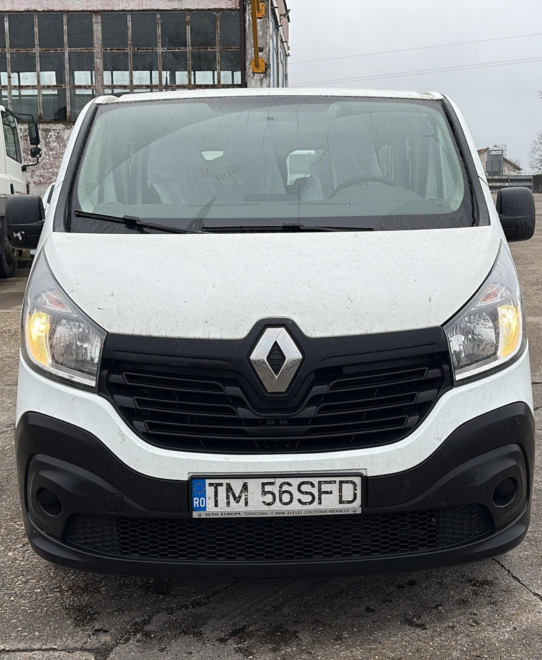 Renault Trafic - People carrier: picture 5 Renault Trafic - People carrier: picture 5