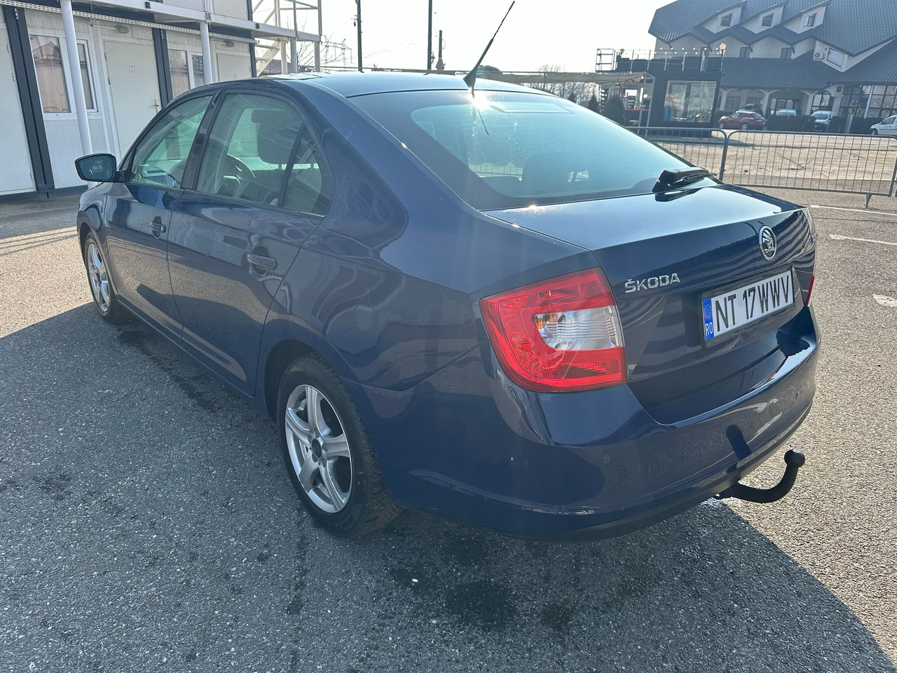 SKODA RAPID - Saloon car: picture 2 SKODA RAPID - Saloon car: picture 2