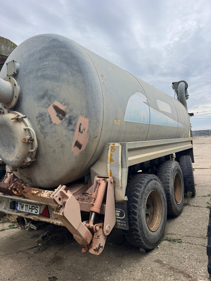 Sandri Manure spreading tank - Slurry tanker: picture 1 Sandri Manure spreading tank - Slurry tanker: picture 1