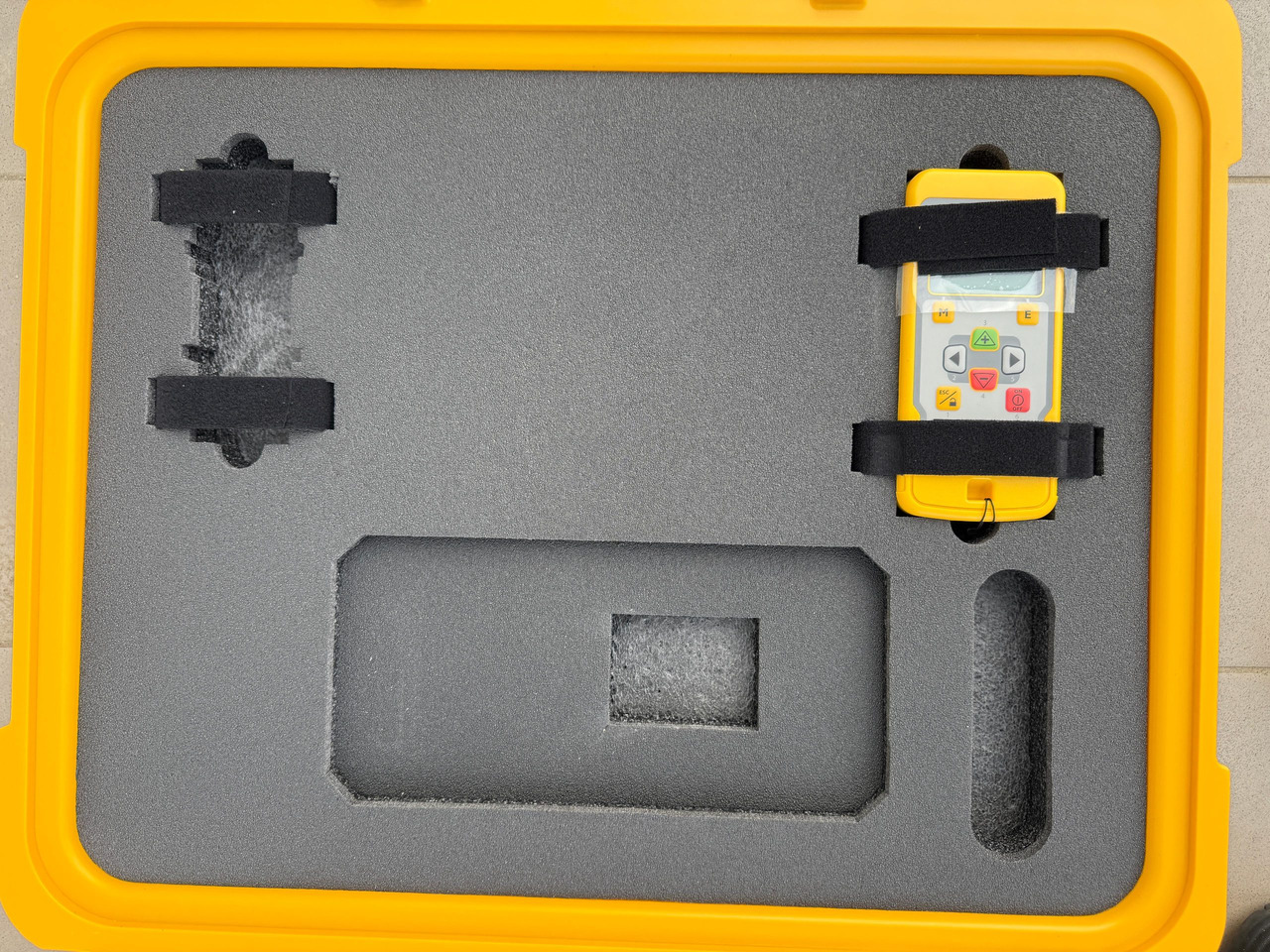 Spectra DG613G Green Beam Dialgrade Pipe Laser - Construction equipment: picture 5 Spectra DG613G Green Beam Dialgrade Pipe Laser - Construction equipment: picture 5