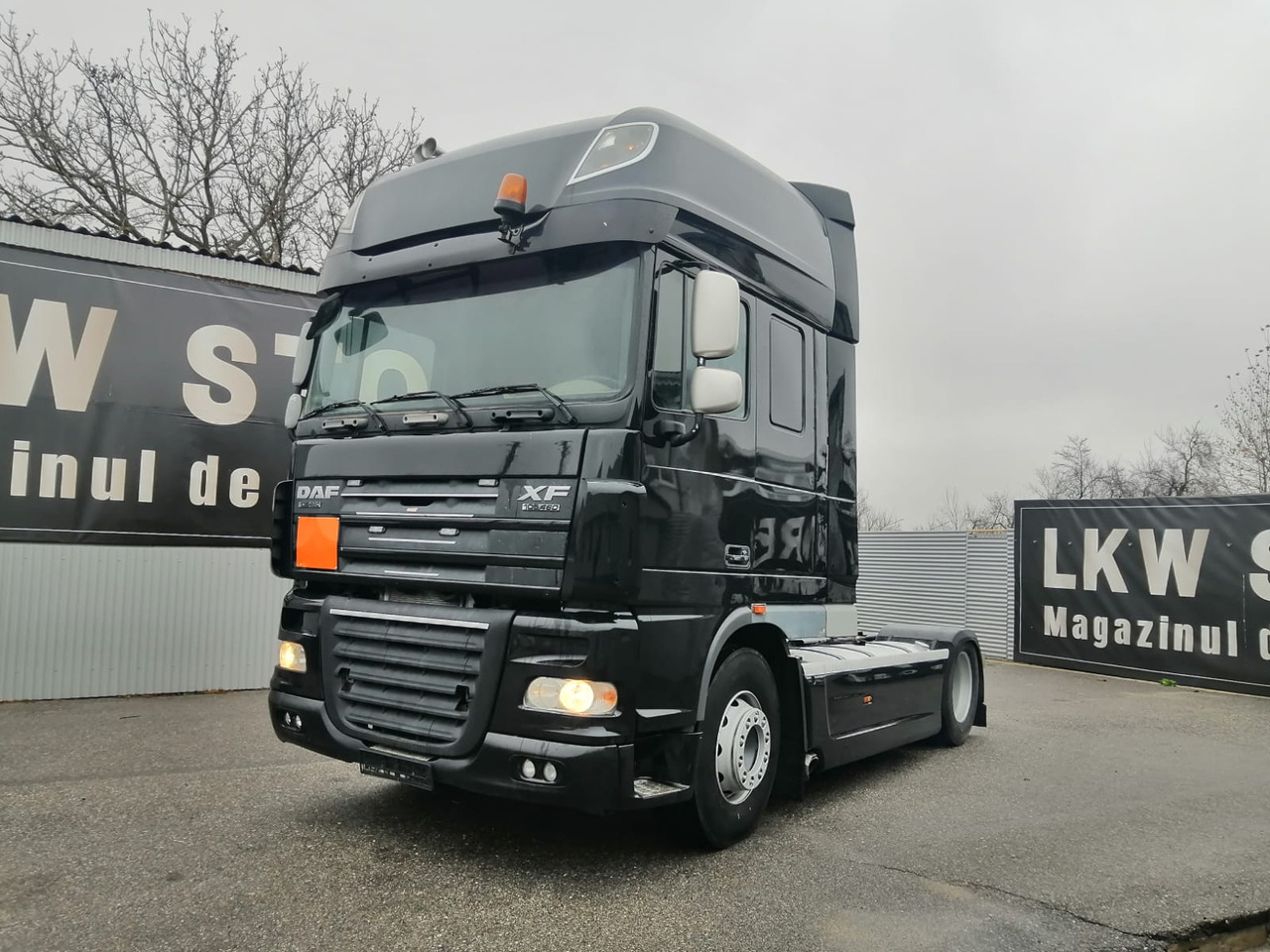 DAF XF 460.19 , Manual ZF, EURO 5, Retarder - Tractor unit: picture 1 DAF XF 460.19 , Manual ZF, EURO 5, Retarder - Tractor unit: picture 1