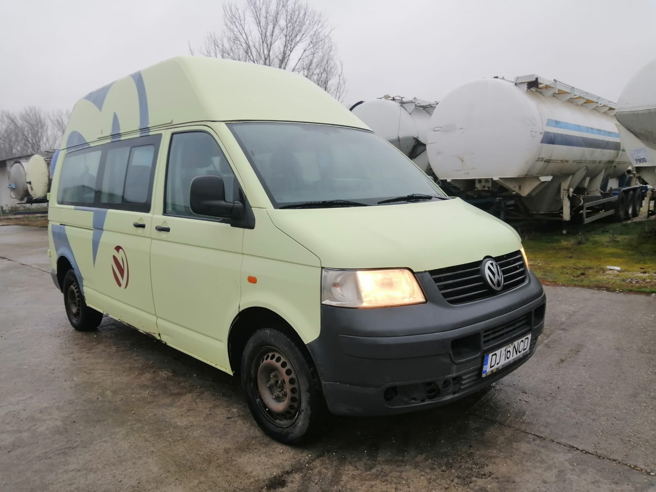 Volkswagen 7HC Passenger Transport - Minibus, People carrier: picture 3 Volkswagen 7HC Passenger Transport - Minibus, People carrier: picture 3