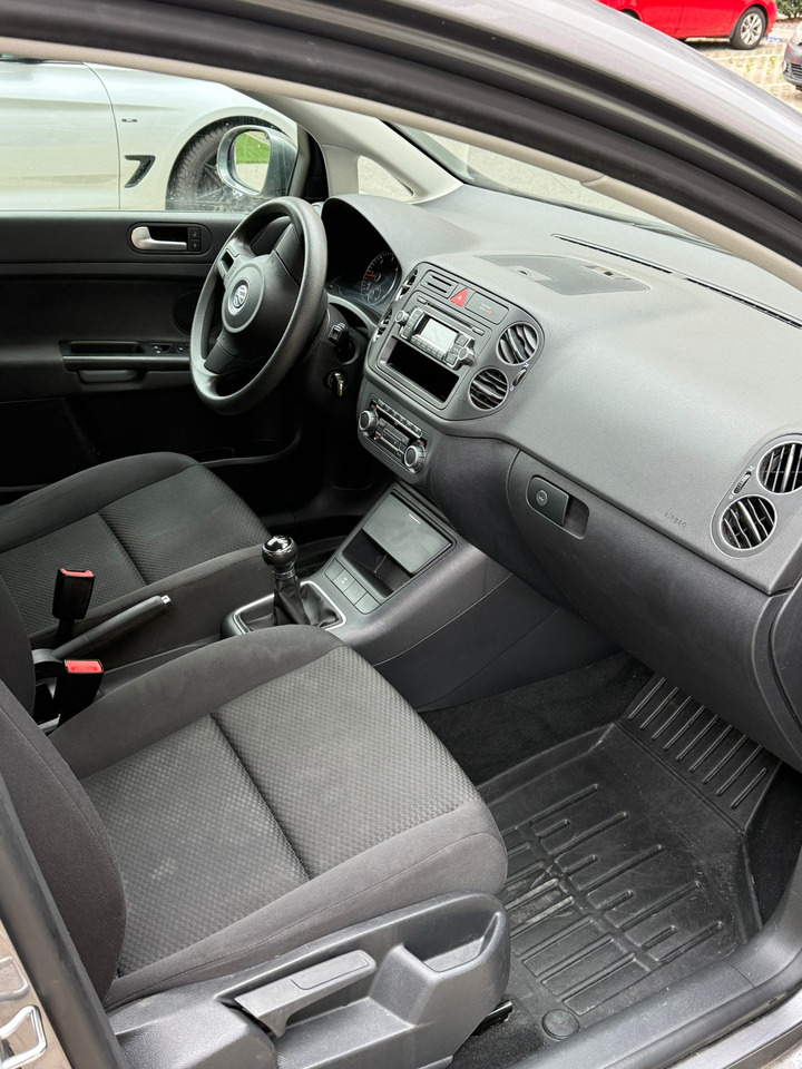Volkswagen Golf Plus 1.6 TDI - Car: picture 5 Volkswagen Golf Plus 1.6 TDI - Car: picture 5