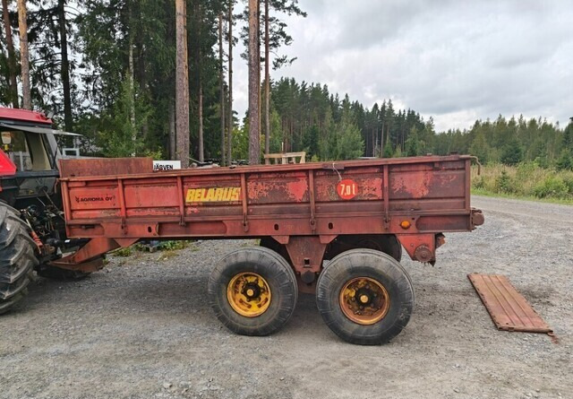 Belarus Kuivalannan levitysvaunu - VIDEO - Manure spreader: picture 2 Belarus Kuivalannan levitysvaunu - VIDEO - Manure spreader: picture 2