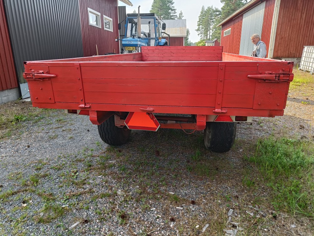 Kipa kippikärry 1-akselinen, kantavuus 7000kg, siisti kärry - Farm tipping trailer/ Dumper: picture 4 Kipa kippikärry 1-akselinen, kantavuus 7000kg, siisti kärry - Farm tipping trailer/ Dumper: picture 4