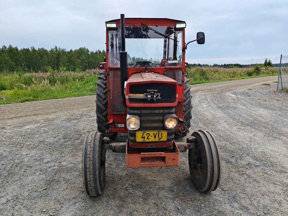 MASSEY FERGUSON 165S traktori, katso video! - Farm tractor: picture 4 MASSEY FERGUSON 165S traktori, katso video! - Farm tractor: picture 4
