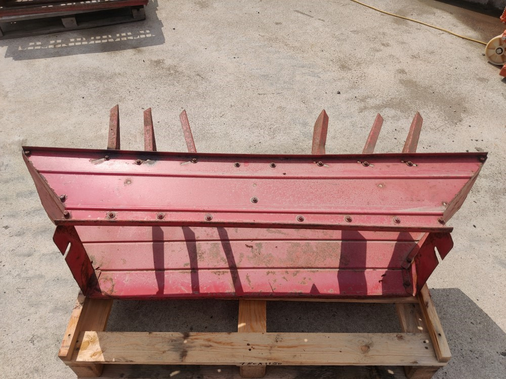 Sampo 410 silppurin takapelti - Spare parts for Combine harvester: picture 1 Sampo 410 silppurin takapelti - Spare parts for Combine harvester: picture 1