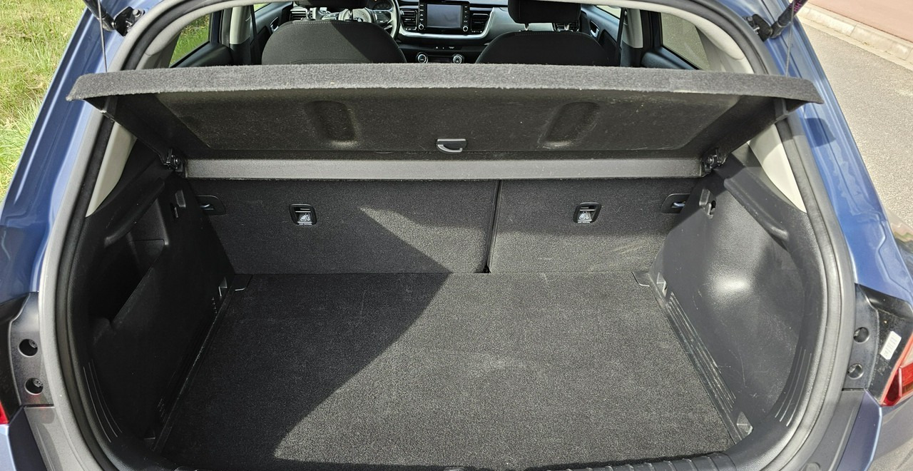 Car Kia Stonic: picture 17