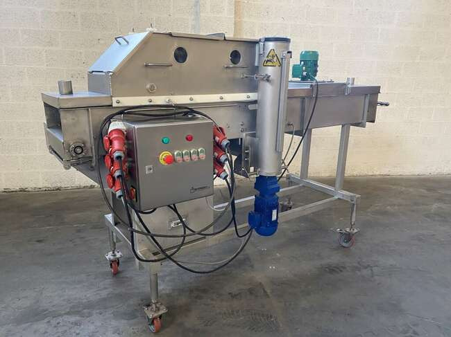 Stork preduster TFM400 - Food processing equipment: picture 1 Stork preduster TFM400 - Food processing equipment: picture 1