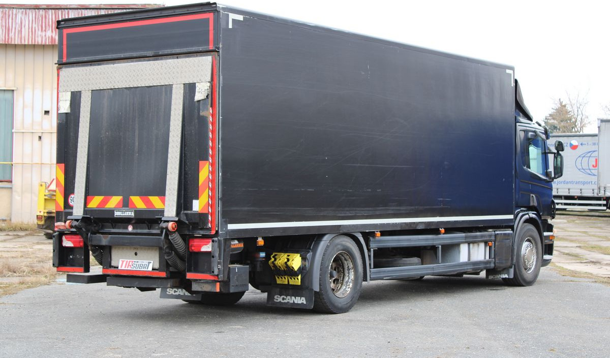Scania P230 - Box truck: picture 3 Scania P230 - Box truck: picture 3
