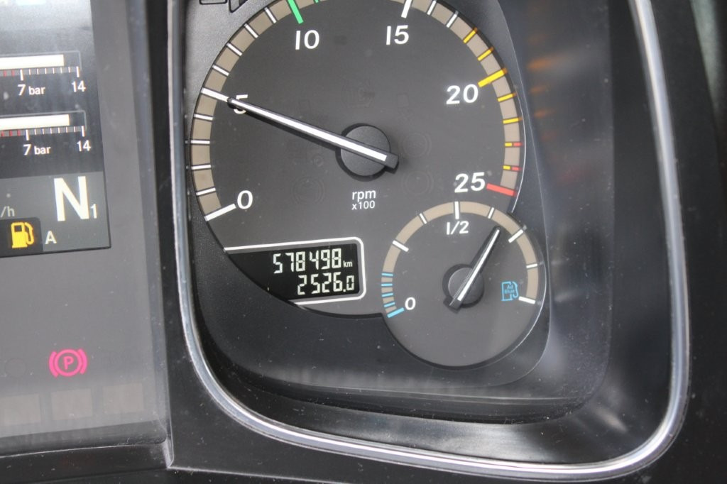 Tractor unit Mercedes-Benz ACTROS 1848, LOWDECK: picture 9