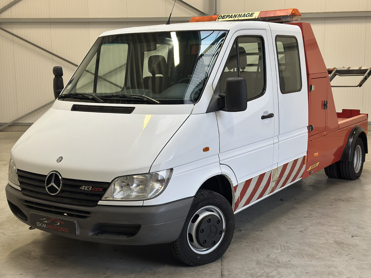 Mersedes Sprinter 413 - Tow truck: picture 1 Mersedes Sprinter 413 - Tow truck: picture 1