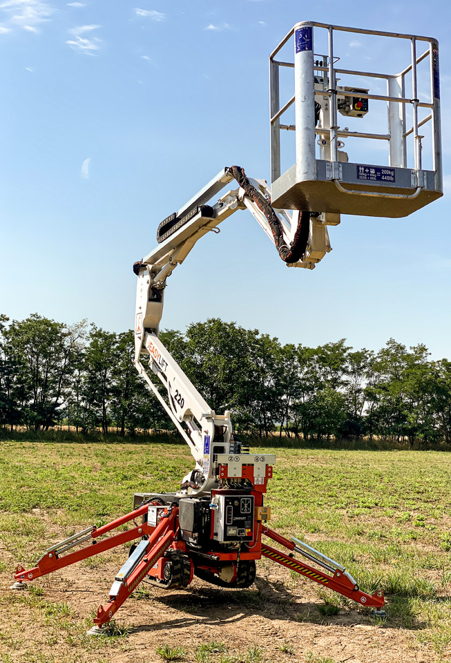 Easylift R130 - Articulated boom lift: picture 2 Easylift R130 - Articulated boom lift: picture 2