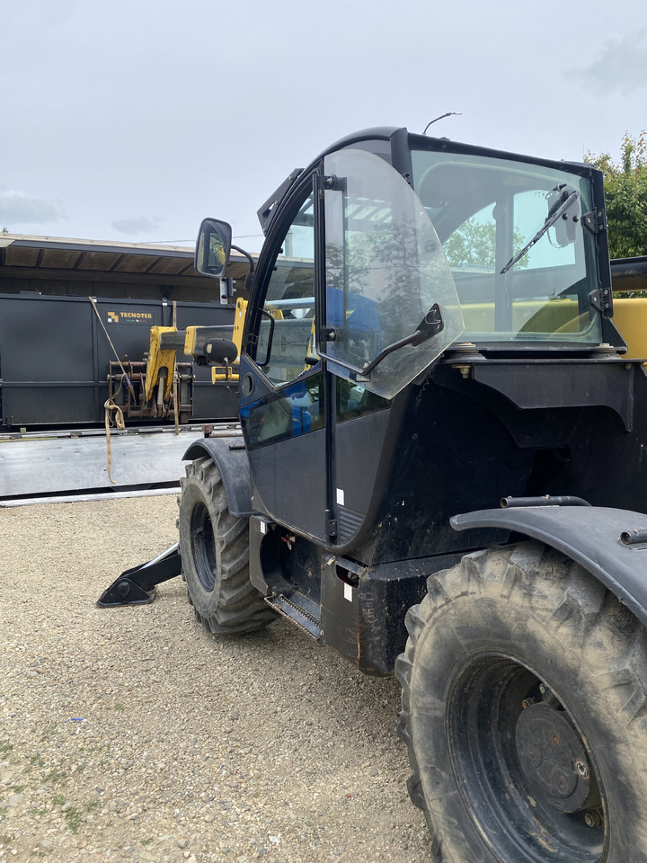 HAULOTTE HTL 4017 - Telescopic handler: picture 4 HAULOTTE HTL 4017 - Telescopic handler: picture 4