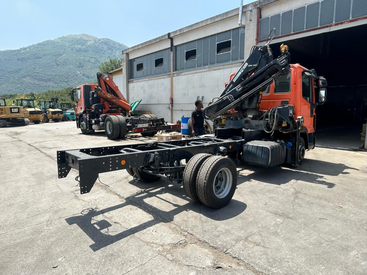 IVECO EUROCARGO 120-190L - Crane truck: picture 4 IVECO EUROCARGO 120-190L - Crane truck: picture 4