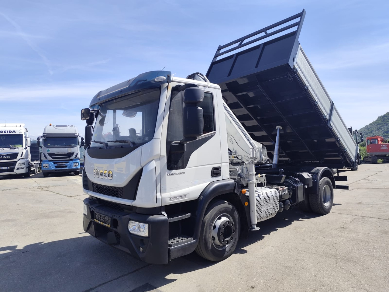 IVECO EUROCARGO 140-250 - Tipper, Crane truck: picture 1 IVECO EUROCARGO 140-250 - Tipper, Crane truck: picture 1