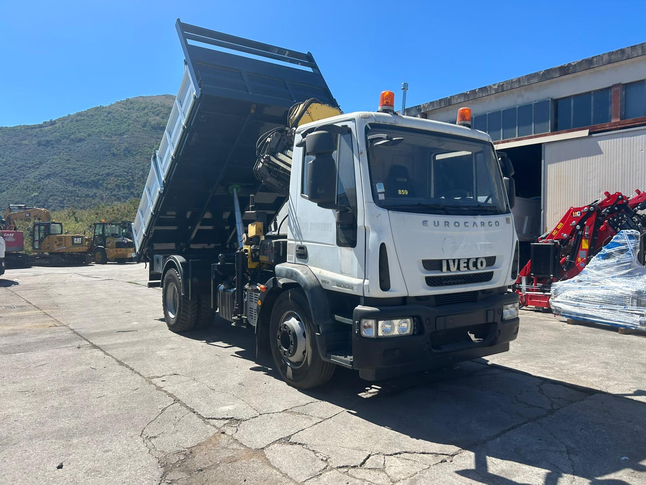 Crane truck, Tipper IVECO EUROCARGO 160E28: picture 32