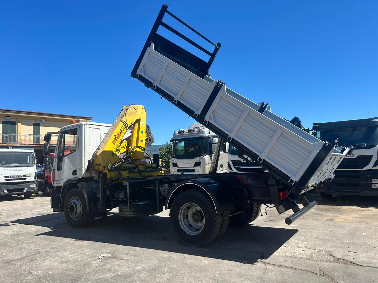 Crane truck, Tipper IVECO EUROCARGO 160E28: picture 42