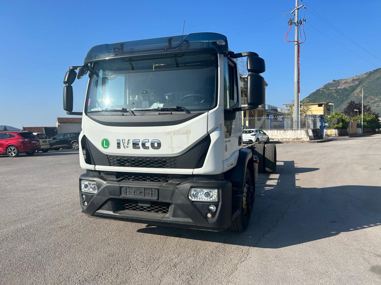 IVECO EUROCARGO 180-320 - Cab chassis truck: picture 1 IVECO EUROCARGO 180-320 - Cab chassis truck: picture 1