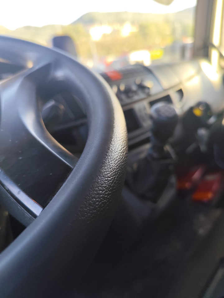 IVECO EUROCARGO 180-320 - Cab chassis truck: picture 3 IVECO EUROCARGO 180-320 - Cab chassis truck: picture 3