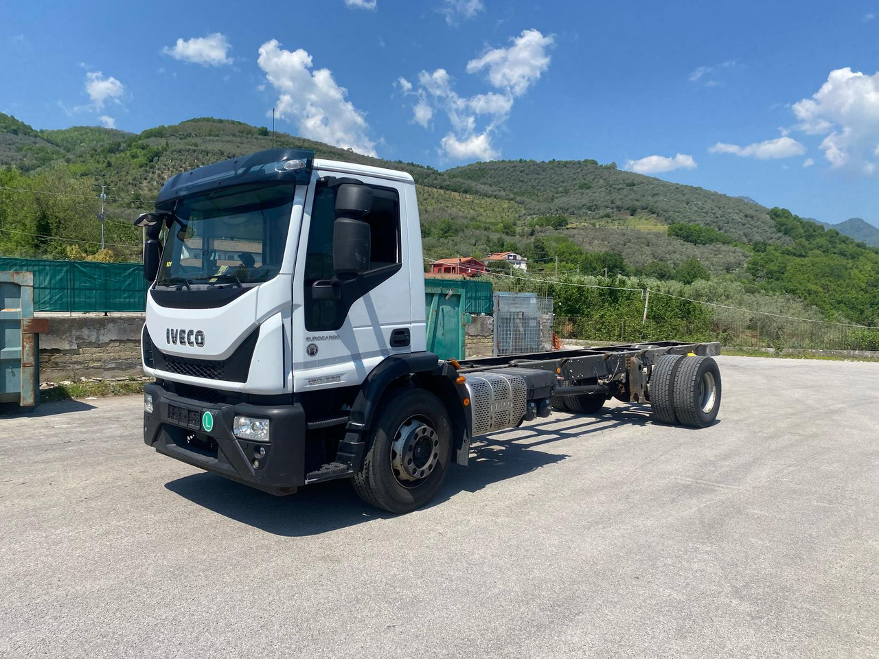 IVECO EUROCARGO 180-320 - Cab chassis truck: picture 1 IVECO EUROCARGO 180-320 - Cab chassis truck: picture 1