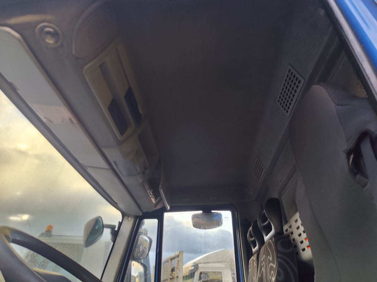IVECO EUROCARGO 190EL28 - Cab chassis truck: picture 3 IVECO EUROCARGO 190EL28 - Cab chassis truck: picture 3