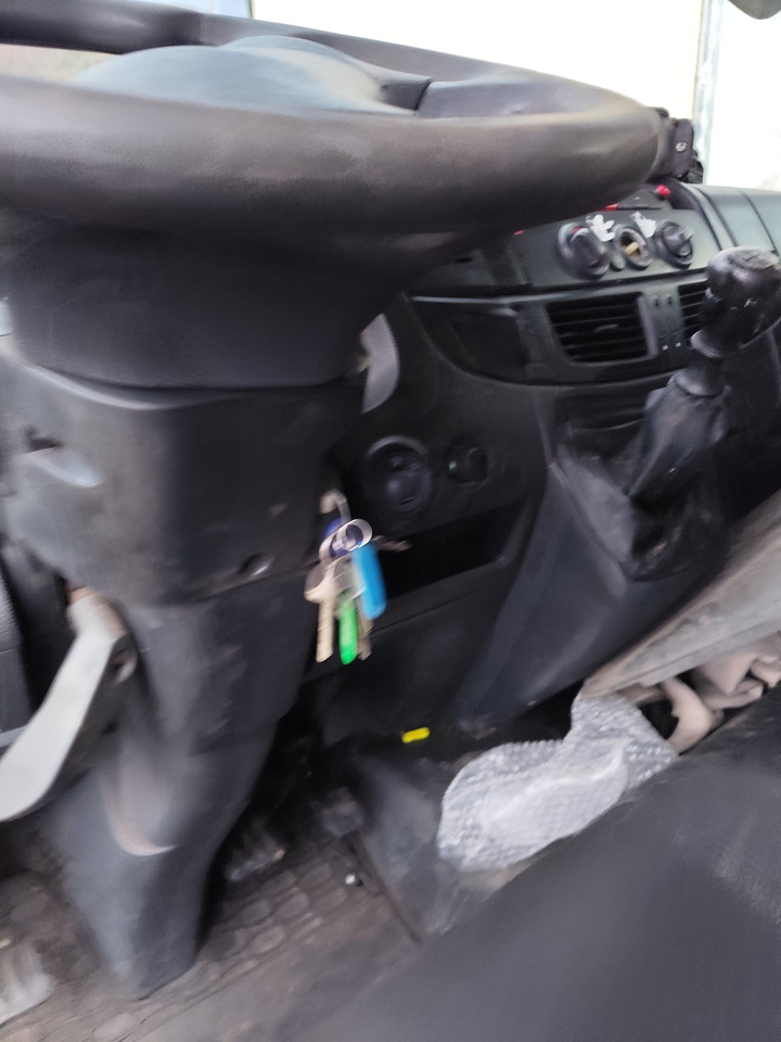 IVECO EUROCARGO 190EL28 - Cab chassis truck: picture 5 IVECO EUROCARGO 190EL28 - Cab chassis truck: picture 5