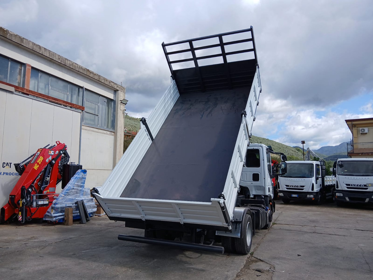 Tipper IVECO EUROCARGO 75-210: picture 40
