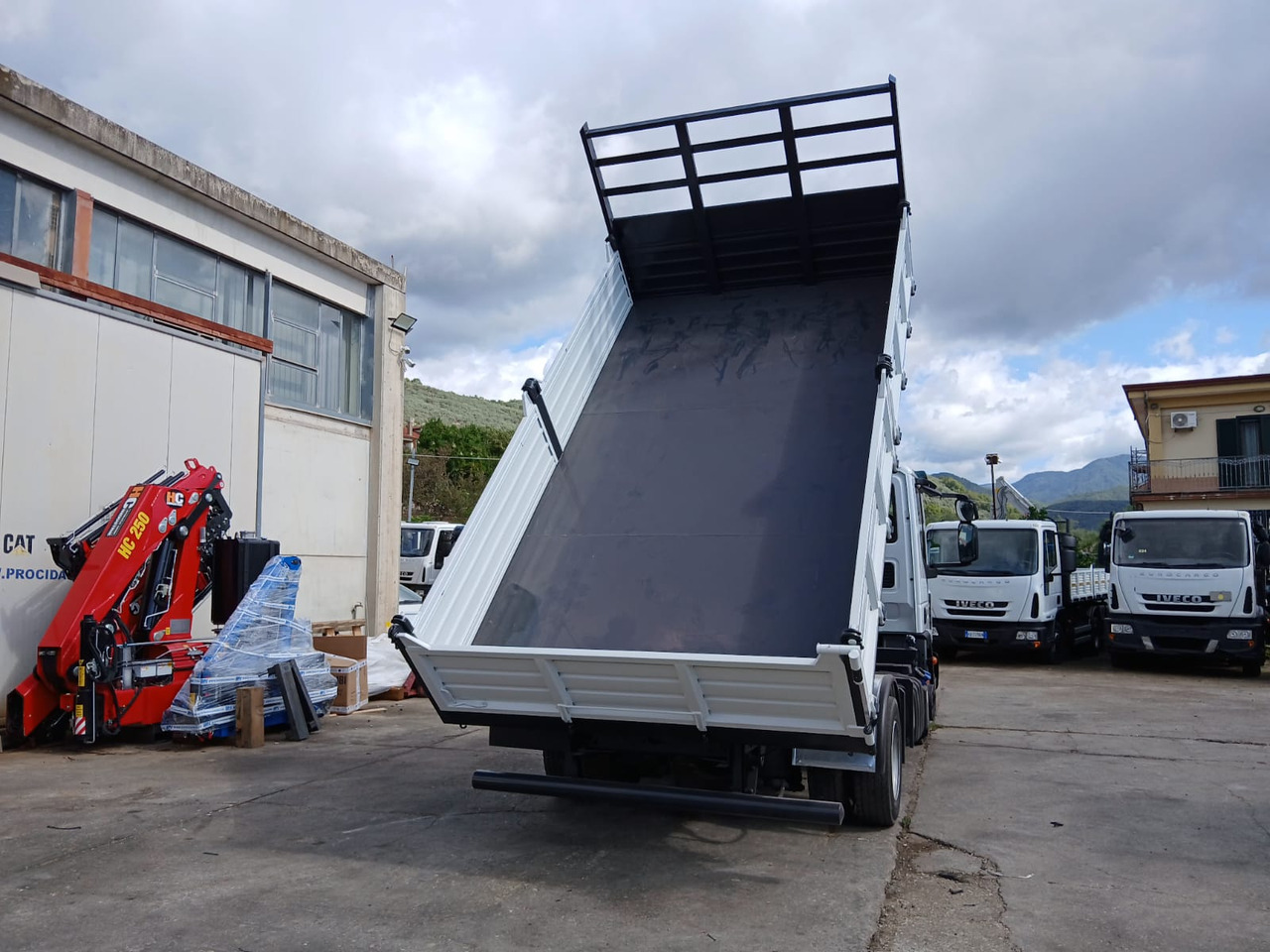 Tipper IVECO EUROCARGO 75-210: picture 39