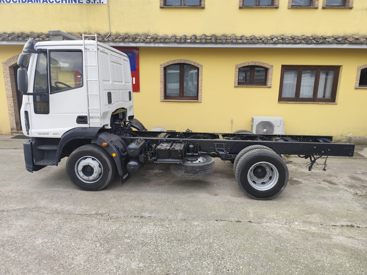 Tipper IVECO EUROCARGO ML140E18: picture 13