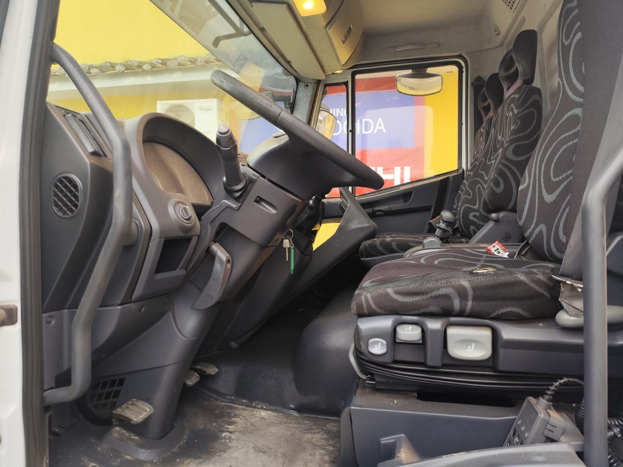 Interior photo 3: Tipper IVECO EUROCARGO ML140E18